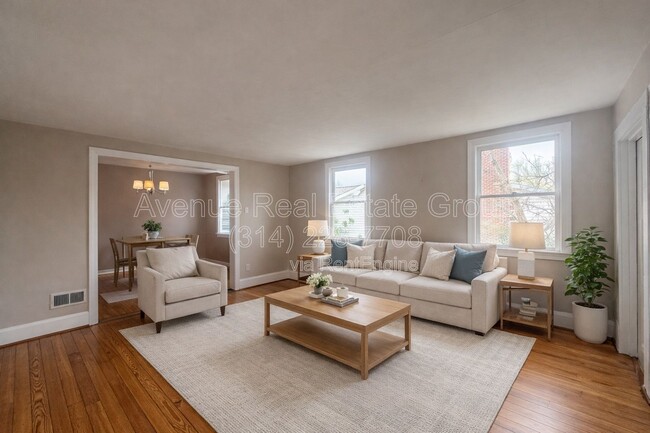 Building Photo - 240 W Essex Ave