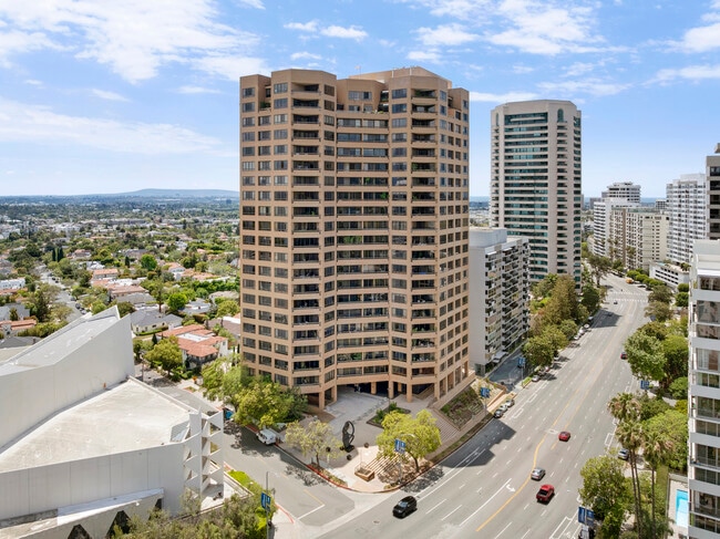 Building Photo - 10430 Wilshire Blvd