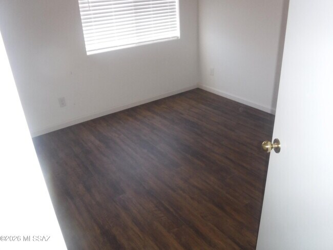 Building Photo - 7333 W Sunset Mountain Dr