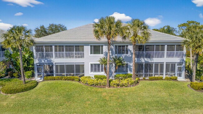 Building Photo - This 2 bedroom plus den, 2 bath condo with a one car garage offers expansive golf course and lake...