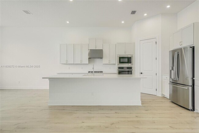 Building Photo - 9512 St Germain Dr