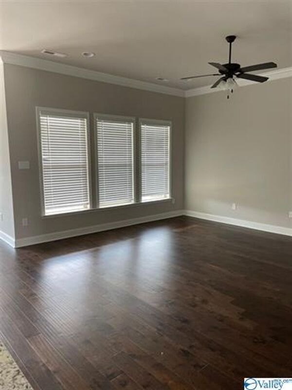 Building Photo - 226 Pumprock Dr