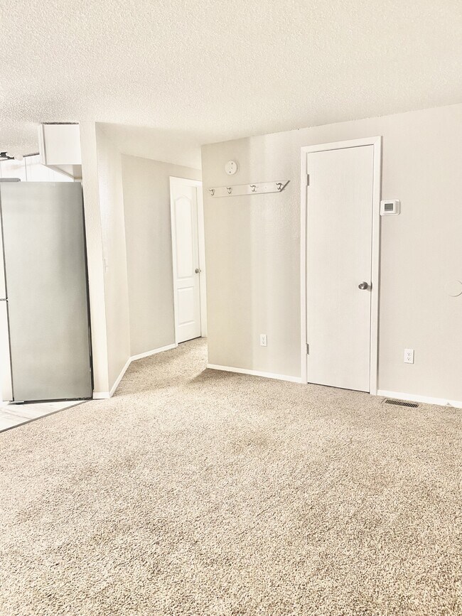 Building Photo - 5155 Quinella Ct
