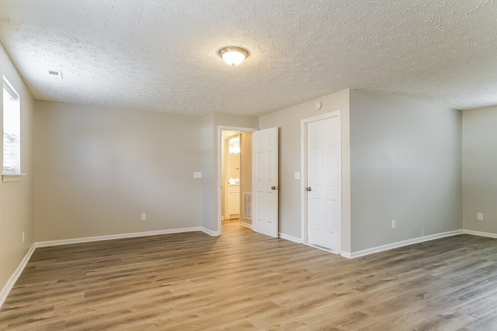 Building Photo - 5848 Brambleton Ave