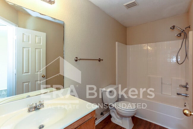 Building Photo - 5705 A Allstar Ct