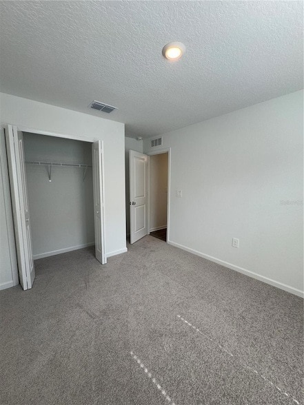 Building Photo - 4612 SW 83rd Lp