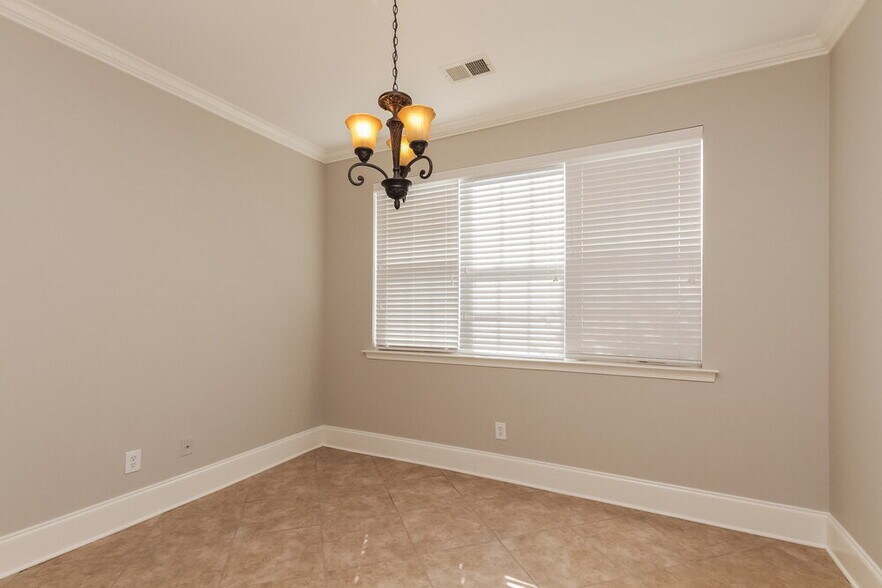 Building Photo - 3412 Market View Dr