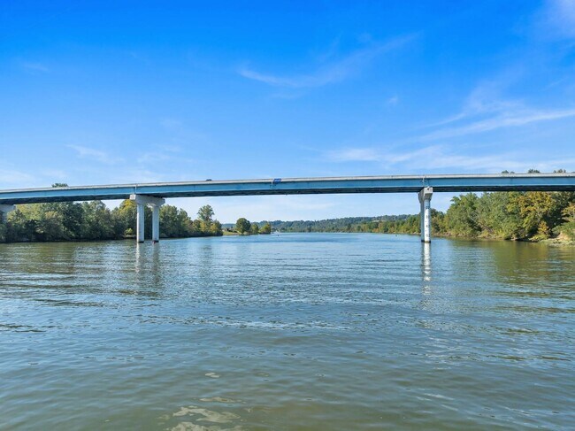 Building Photo - 137 Crockett Hls Ln