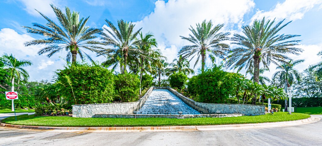 Building Photo - 9773 Bowline Dr