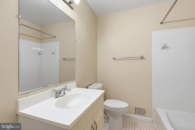 Building Photo - 8621 Buckboard Dr