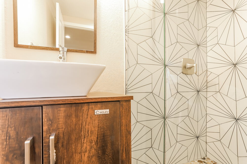 Building Photo - 981 Conifer Ct