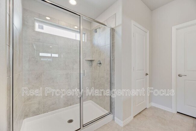 Building Photo - 203 Rocky Rd