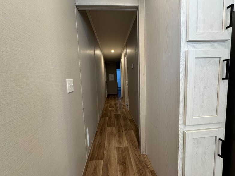 Building Photo - 2002 Heron Dr NW