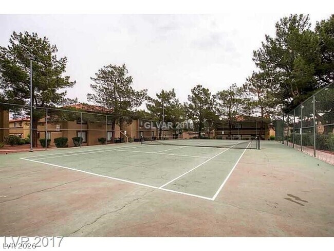 Building Photo - 7200 W Pirates Cove Rd