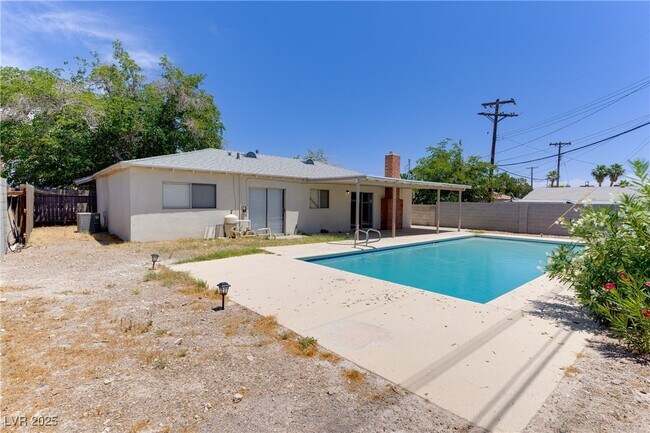 Building Photo - 4605 Cinderella Ln