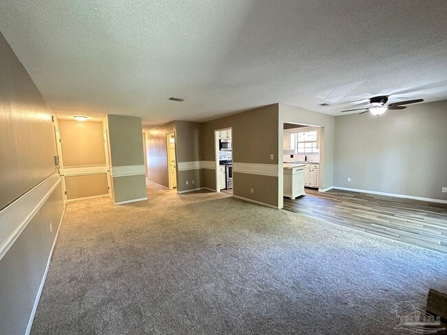 Building Photo - 4831 E Olive Rd
