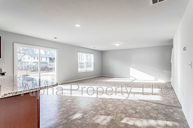Building Photo - 540 Millsgate Cir