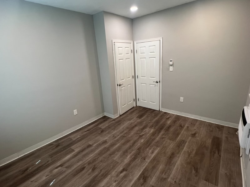 Building Photo - 7038 Woodland Ave