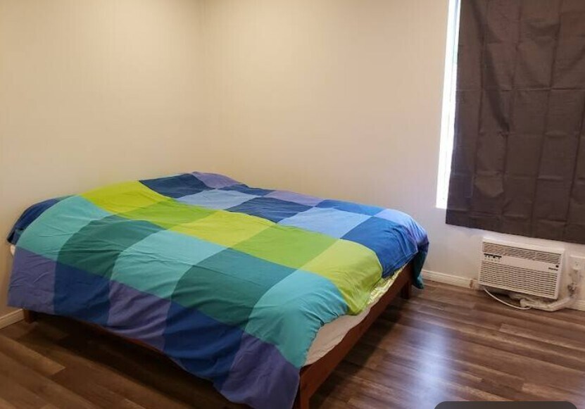 Bedroom 1 - 5800 Kanan Rd