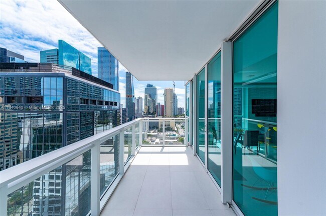Building Photo - 1080 Brickell Ave