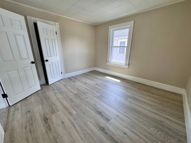 Building Photo - 110 Brookside Ave