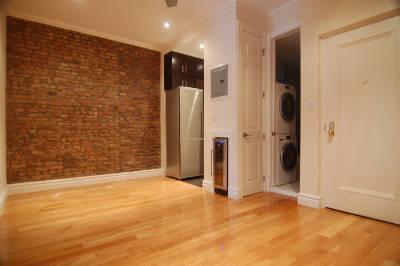 Primary Photo - 230 E 32nd St