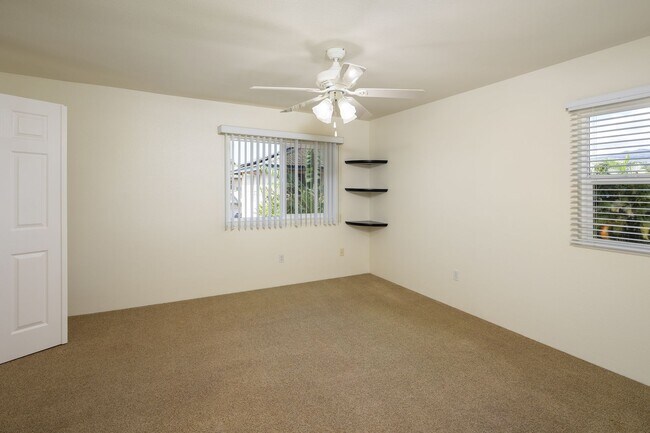 Building Photo - 4 Bed 2.5 Bath in Kapolei Iwalani