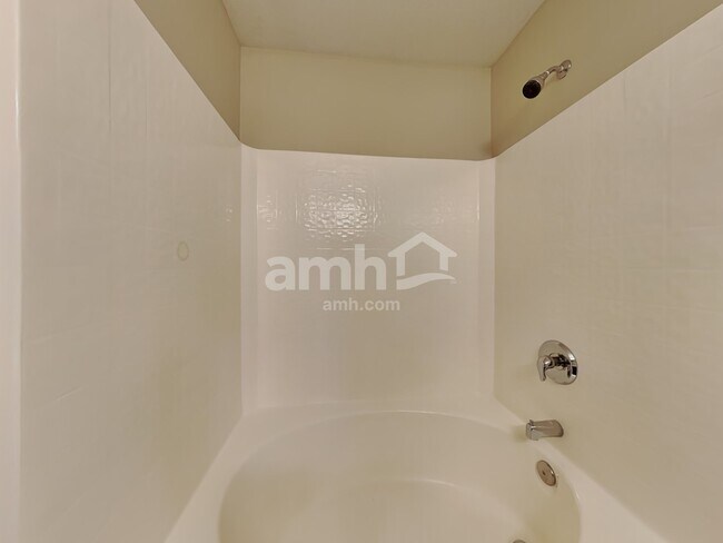 Building Photo - 129 Midwood Rd