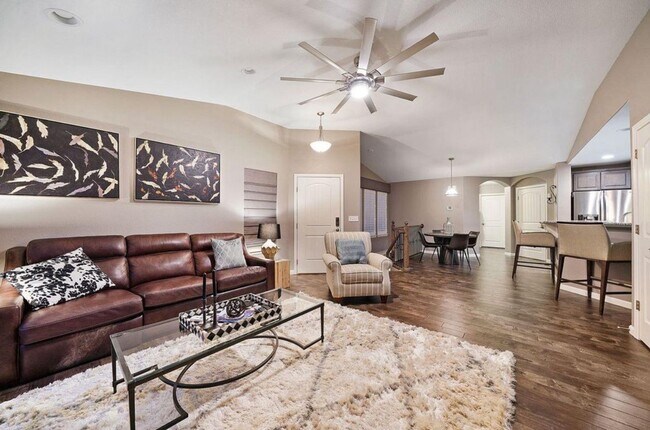 Building Photo - FULLY FURNISHED Northgate 3 Bed & Office near AFA