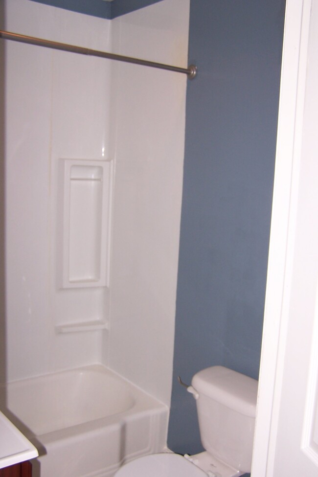 Second Floor Full Bath - 141 N Bedford St