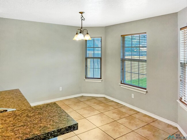 Building Photo - 4417 Sandstone Dr