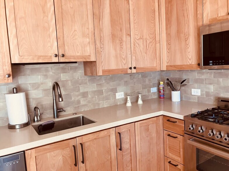 Building Photo - 6206 Rockwell St