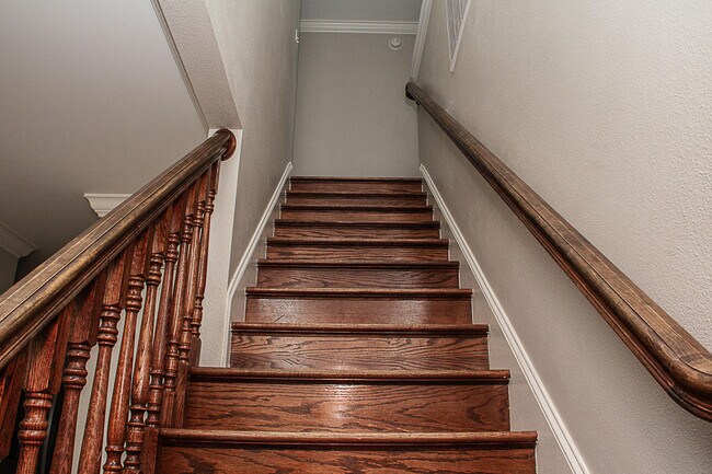 Building Photo - 262 Twin Lakes Ln