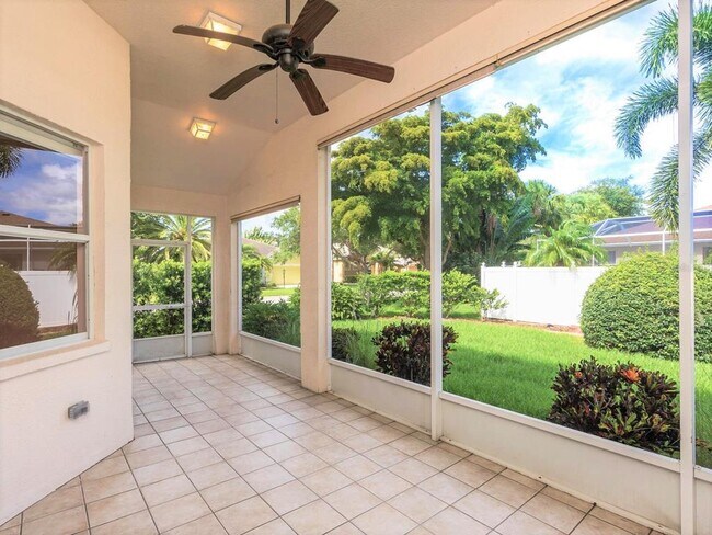Building Photo - 6754 W Country Club Ln