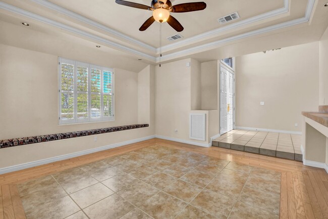 Building Photo - Single Story in Country Club Hills!