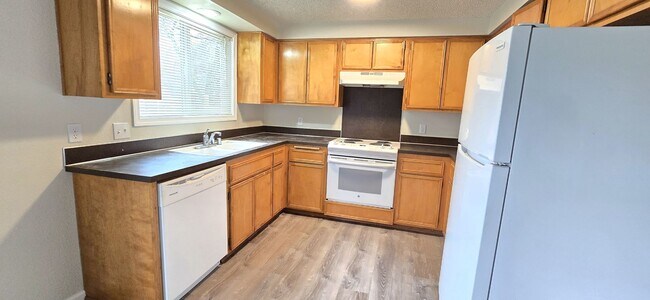 Building Photo - 2871ap