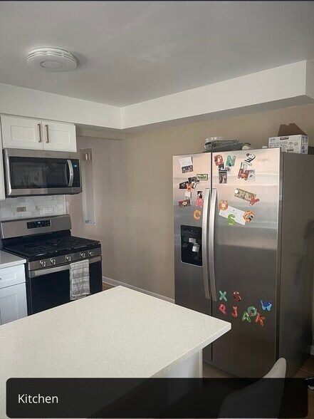 Building Photo - 8239 W Irving Park Rd