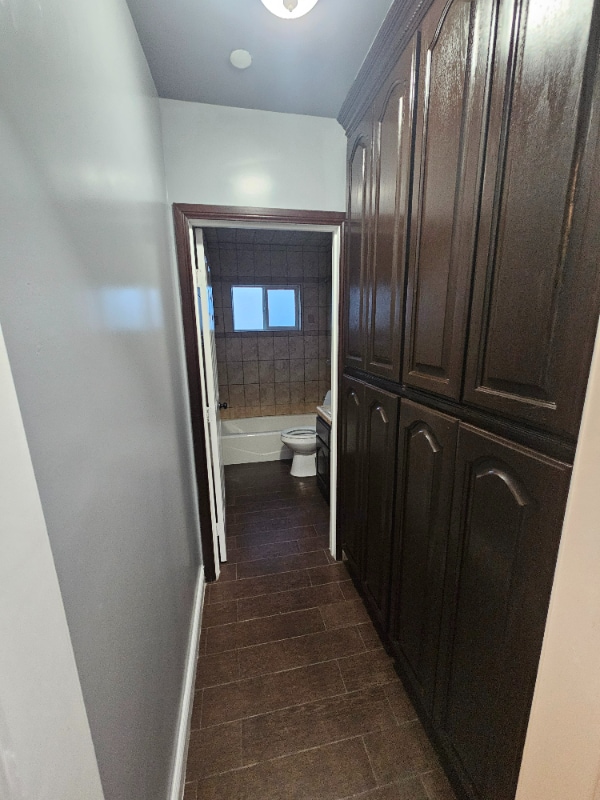 Building Photo - 2811 N Wilmington Ave