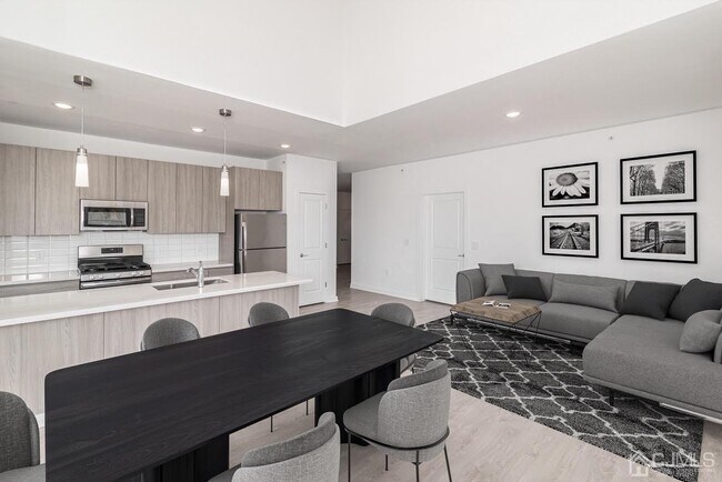 Building Photo - 175 Quincy Ct