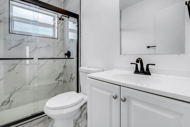 Building Photo - 517 S 19th Ave