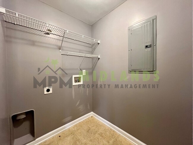 Building Photo - 248 Merchants Dr