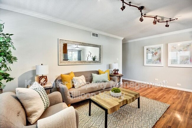 Primary Photo - 329 Blossom Hill Rd