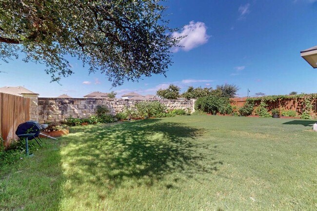Building Photo - 112 Palo Duro Ct