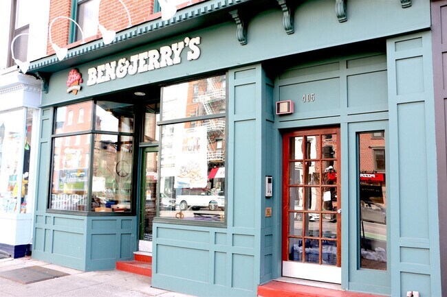 Building Photo - 405 Washington St