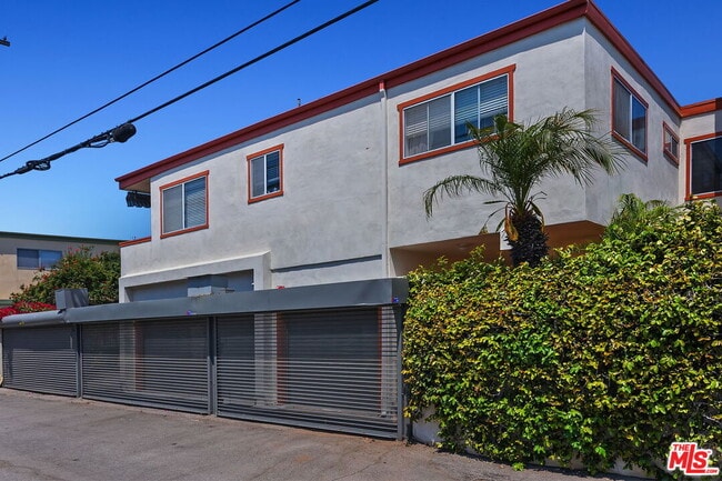 Building Photo - 2702 11th St