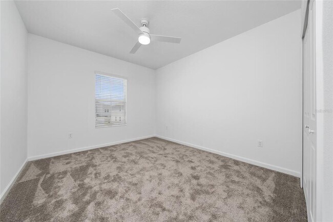 Building Photo - 2477 Skyline Lp