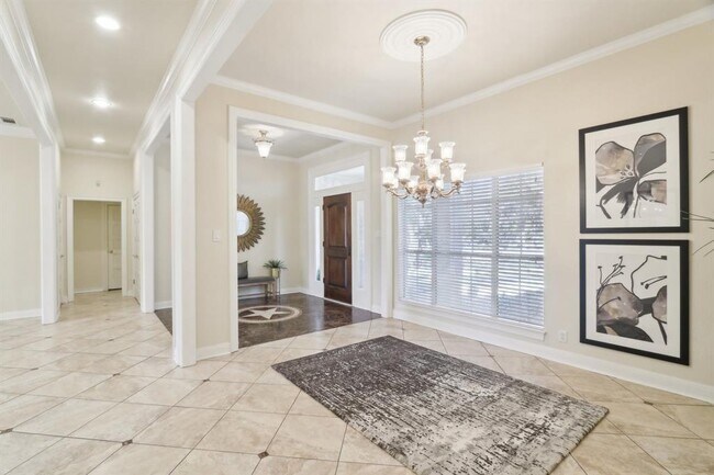 Building Photo - 294 Logan Ranch Rd