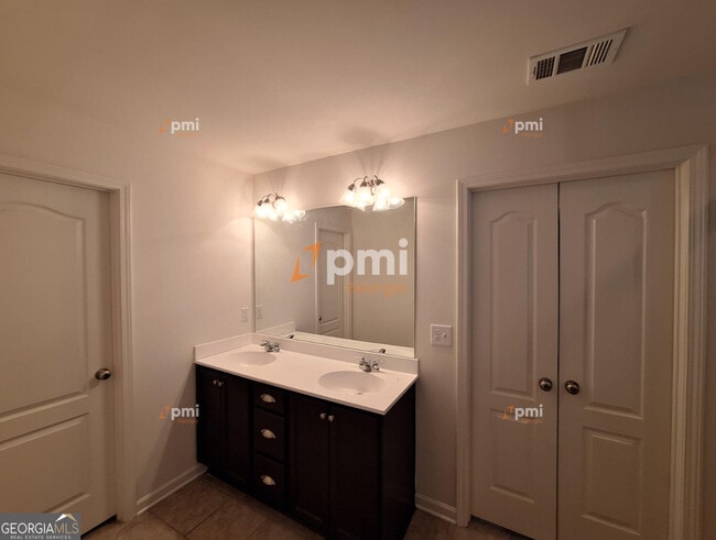 Building Photo - 7598 Bucknell Terrace