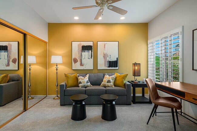 Building Photo - 7 Florentina Dr