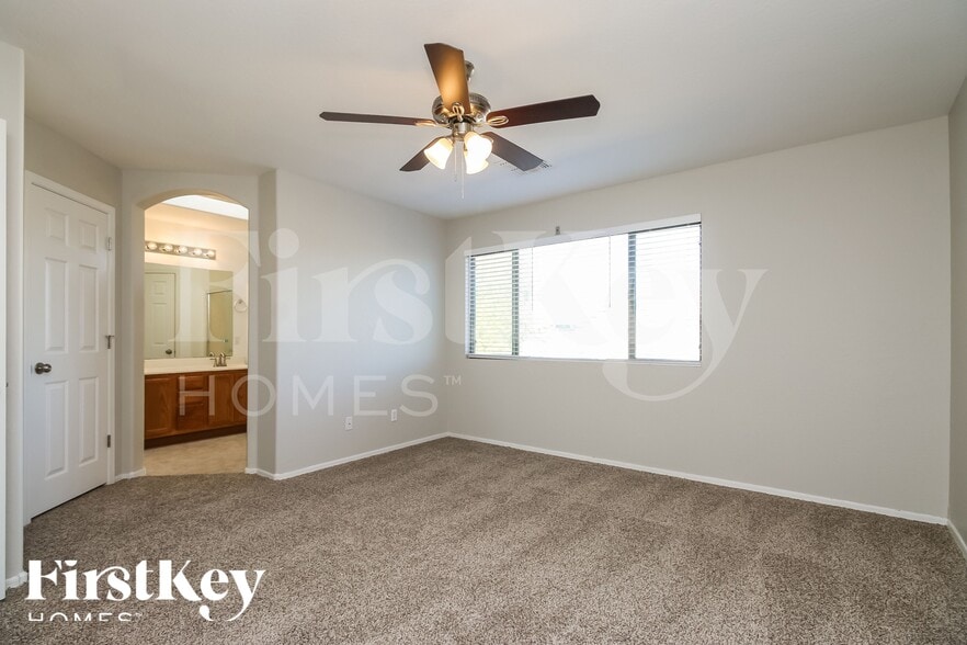 Building Photo - 3526 W Monte Way